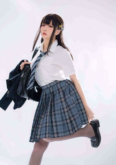 不穿内裤的女教师_剧情片电影免费在线